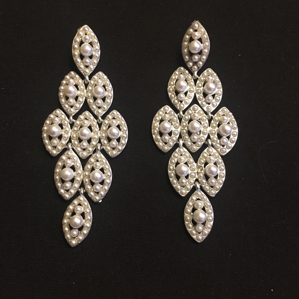 Stunning Pearl Earrings